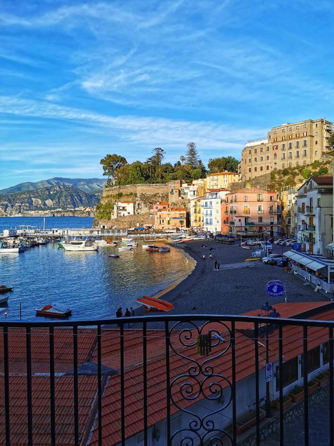 Casa Consy Apartment Sorrento Bagian luar foto